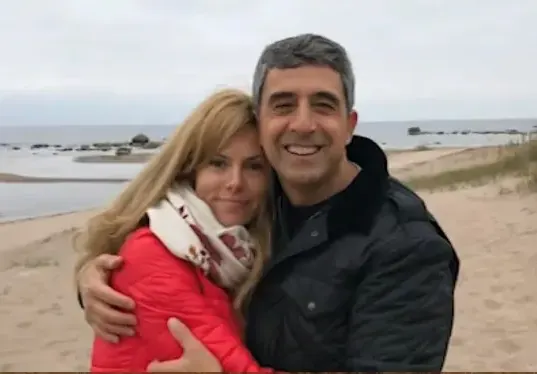 Плевнелиев кръщава сина на покойния баща на Деси Банова