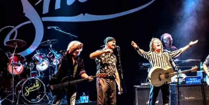 Полицията погва измамата със Смоуки! Никой не иска да върне парите на феновете за проваления концерт