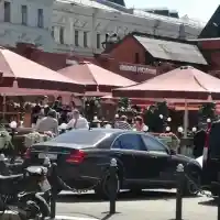 Президентът се черпи с кафе за 6 евро в Москва