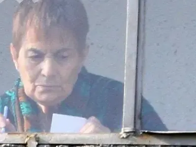 Сестрата на Лили Иванова прикована в инвалидна количка (Магда едва не загина, блъсната от бус)