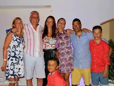 Шефът на ВИС — 2 жени щерка си в Испания