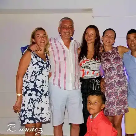 Шефът на ВИС — 2 жени щерка си в Испания