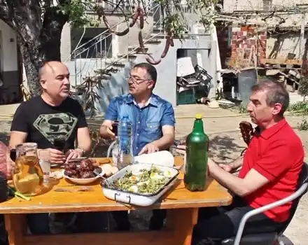 ШОК и СРАМ! Орхан Мурад задмина по скандалност щерка си Сузанита: Пее за джиджи-биджи с „неопетнени“ момиченца (Подробности)