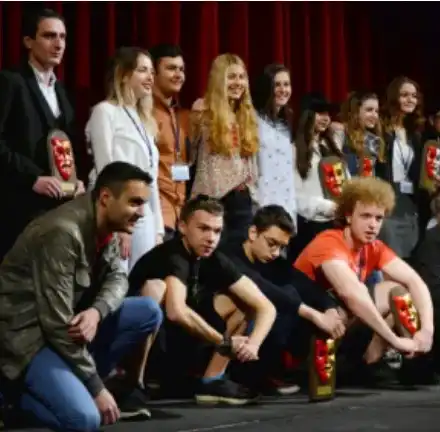 Щерката на президента се сби в Стара Загора