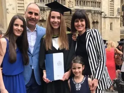 Щерките на Цветанов на „на къс повод“ и с вечерен час 22