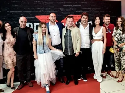 Синът на Милен Велчев с дебют в киното – в „Революция Х“! Гери-Никол и Диляна Попова втрещиха на премиерата