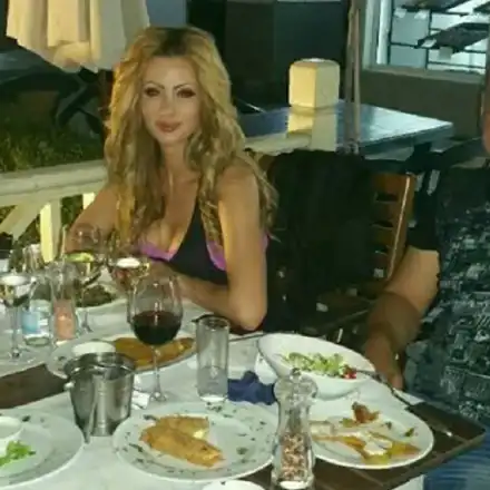 Таня Боева се разведе след 18г. брак