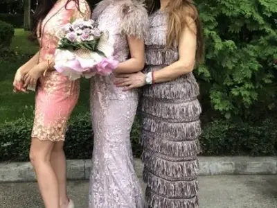 Тита зашемети на бала с елегантна визия! Показа какво е стил и класа в рокля на Евгения Борисова (СНИМКИ)