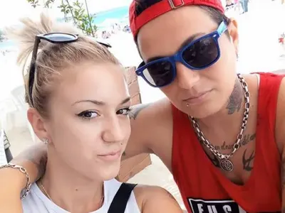 Вдигнаха първата джендър сватба у нас (СНИМКИ)