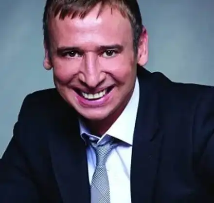 Виктор Калев става ортак с Любо Нейков