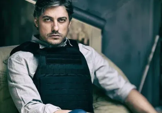 Владо Карамазов се дипломирал с измама! Актьорът има професионално свидетелство за сладкар