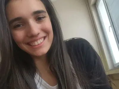 15-годишната щерка на Милянкова се издържа сама (Майка й няма пари да й плаща обучението)