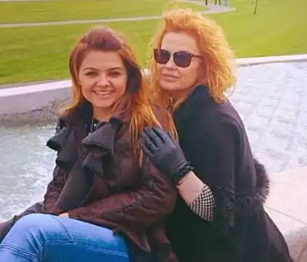 Аня Пенчева се предаде пред хашимотото, а Петя Дикова бори с болестта с бабини неефективни рецепти