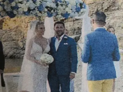 Антония Петрова се омъжи в рокля за 20 бона