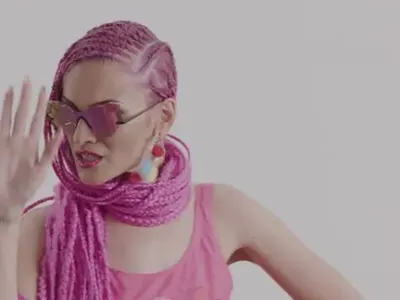 Аптекарка пробива в чалгата с яка дупара