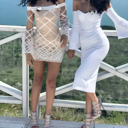 Близначката Влади вдига мръсна сватба