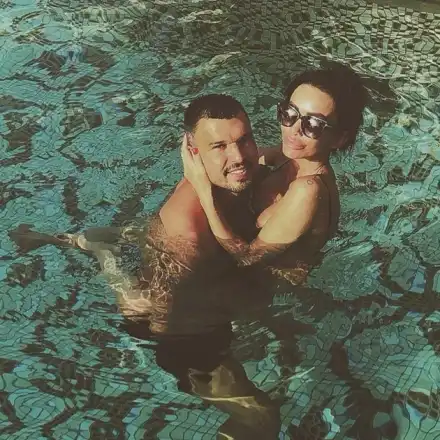 Божинов пръсна 20 бона в Дубай, за да глези любимата си Биляна (Снимки)