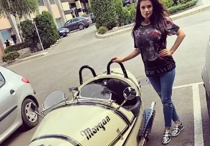 Бременната Преслава качила само 6 кила, не спира да пази диети по време на бременността (Павел я смазва с ревност)