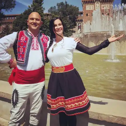 Цеци Красимирова тропа хоро в Милано