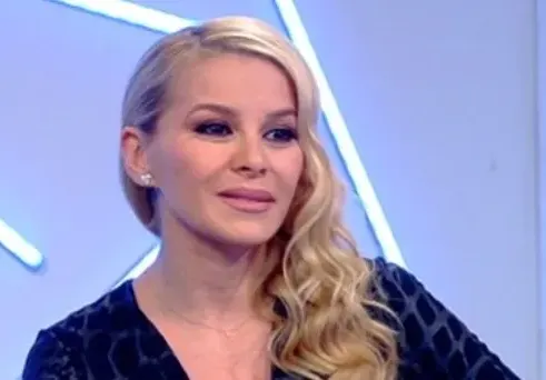 ДесиСлава се връща на сцената, пребори депресията