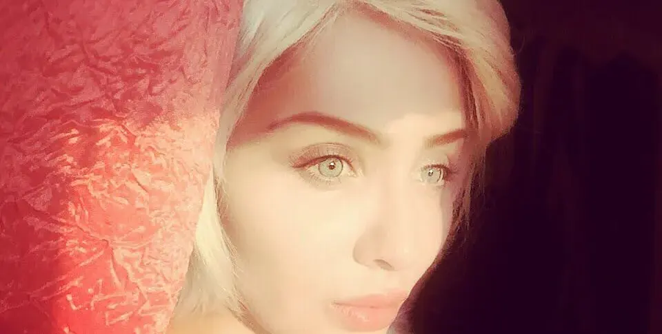 Елен Колева плаши с руса коса