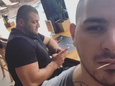 Фавиол се мъкне с охрана за 20 бона