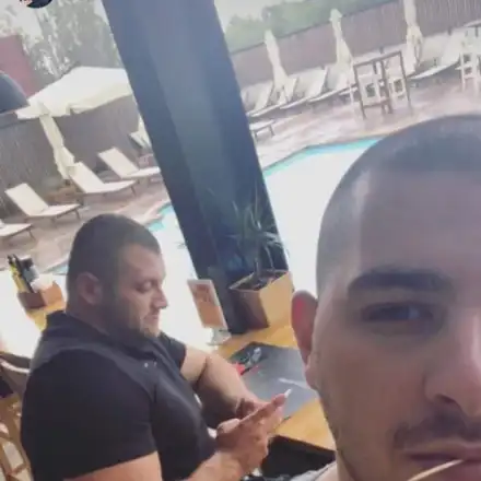 Фавиол се мъкне с охрана за 20 бона