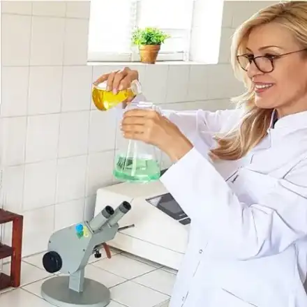 Гала пусна своята козметика и веднага я изловиха! Вижте как мами клиентите си и то срещу високи цени