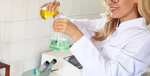 Гала пусна своята козметика и веднага я изловиха! Вижте как мами клиентите си и то срещу високи цени