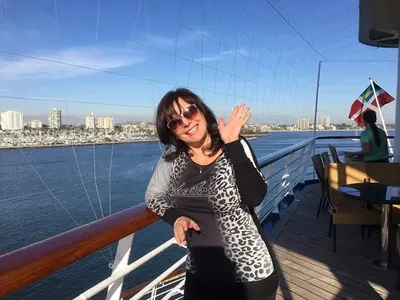 Кичка се отказа от почетното гражданство, след като я отрязаха на „Бургас и морето“