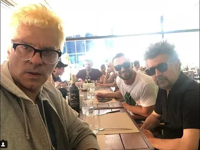 Куката се налива с уиски на морето (Звездите яко се черпят на снимките на „Ускорение”)