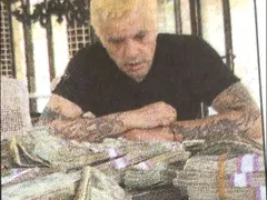 Куката стана блондин