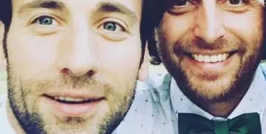 Любо Цифровизацията удари Пежото си. Ходи на работа в комплект с Иван Юруков