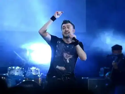 Любо Киров пръсна 2600 лв. за яке на  „Междузвездни войни”