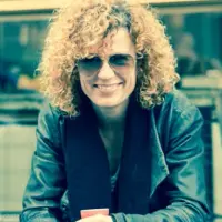 Люси Дяковска се хвана с дебеланка! Забрави за шавливата Камелия