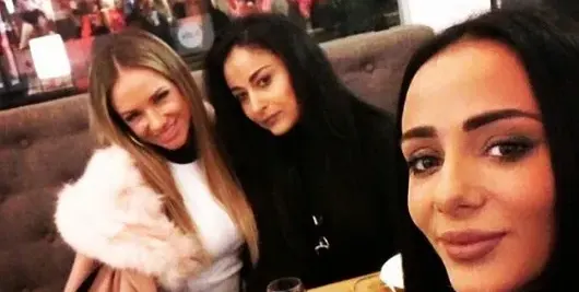 Лора Караджова остави детето на мъжа си! А тя гордо заяви: Вече мога да обикалям баровете вечер!