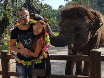 Лорена показа гаджето си! Поглези я с екскурзия до Бали