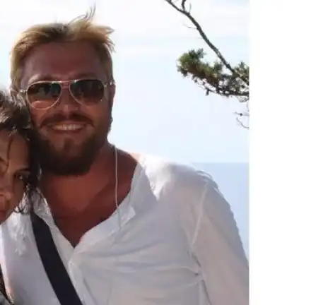 Миро живее на гърба на жена си!  Ресторантьорката Ели издържа фалиралия певец