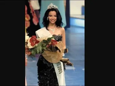 Мис България се сгоди, вдига сватба