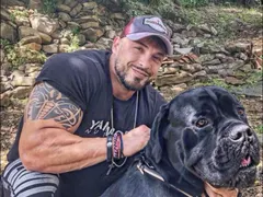 Митака от София ден и нощ осинови куче