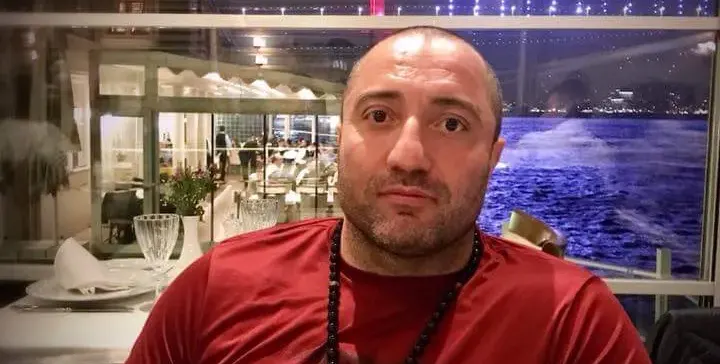 Митьо Очите помпа мускули, търси си ново гадже