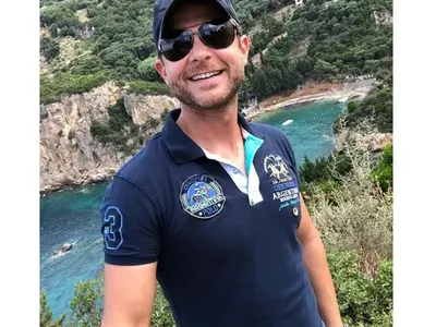 Ненчо глези тайно гадже в Гърция, пръсна тлъсти пачки по нея и в Англия и САЩ (Подробности)