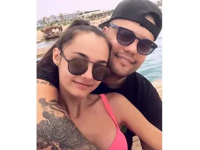 Педофил ли е Кристо? Рапърът си ляга с момиче 9-ти клас! Гледката е гнусна, а разликата им е 20 години!