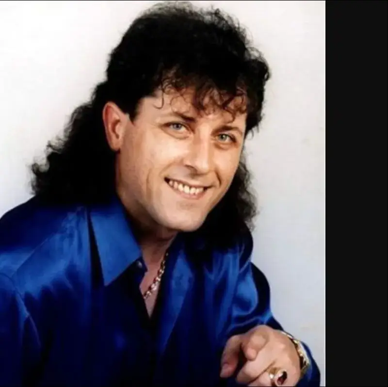 Певецът на „Радка пиратка” закъса с парите