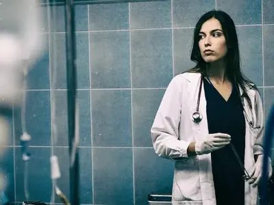 Радина Думанян от „Откраднат живот“ танцува на пилон! Засенчи професионалистките