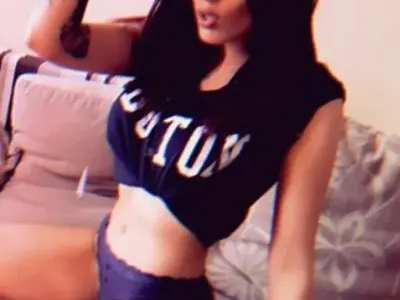 Рапърката Диона конкурира Гери-Никол и от модния подиум! Отслабна и вече се щрака предимно по бельо (СНИМКИ)