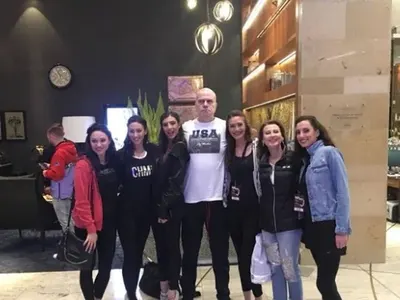 След фурора в „О2 Арена Лондон” Слави сяда в инвалидна количка! Подробности за състоянието му