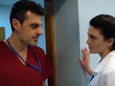 Велислав Павлов свали брачната халка! Взе, че се залюби с д-р Огнянова и извън „Откраднат живот”?