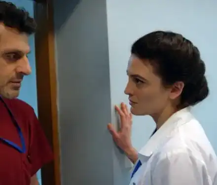 Велислав Павлов свали брачната халка! Взе, че се залюби с д-р Огнянова и извън „Откраднат живот”?