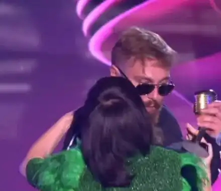 Вида Пиронкова издърпала статуетката на Миро за „Гълъбо” и я прибрала в чантата си на наградите на БГ РАДИО